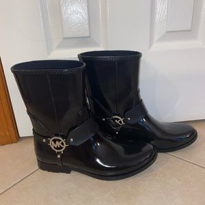 Michael Kors size 10 black rubber rain boots.